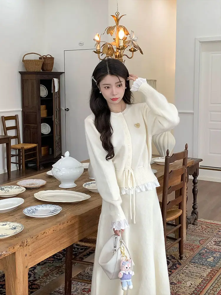 French Sweet Wind Two-Piece Furry Lace Knit Top Long Skirt Women'S Autumn Winter New Temperament Fashion SuitFrench Sweet Wind T
French Sweet Wind Two-Piece Furry Lace Knit Top Long Skirt Women'S Autumn Winter New Temperament Fashion SuitFrench Sweet Wind T