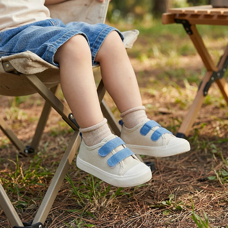 Kids Lightweight Canvas Sneakers, Casual Outdoor Flat Shoes ,Trendy Playtime Footwear for Children
Kids Lightweight Canvas Sneakers, Casual Outdoor Flat Shoes ,Trendy Playtime Footwear for Children