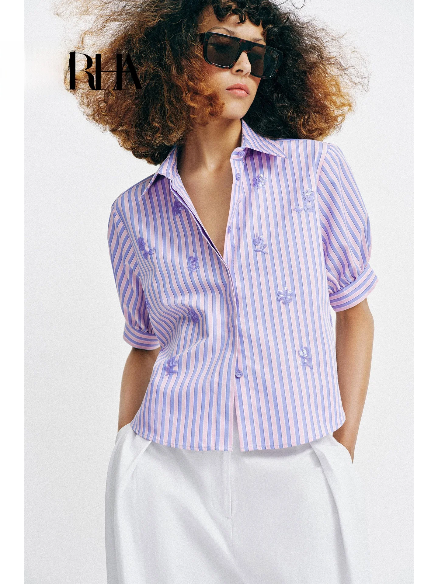 Summer 2026 Sweet Girl Style Striped Floral Bead Decor Short Sleeve Women's Shirt Design Sense Commute Style Straight Cut
Summer 2026 Sweet Girl Style Striped Floral Bead Decor Short Sleeve Women's Shirt Design Sense Commute Style Straight Cut