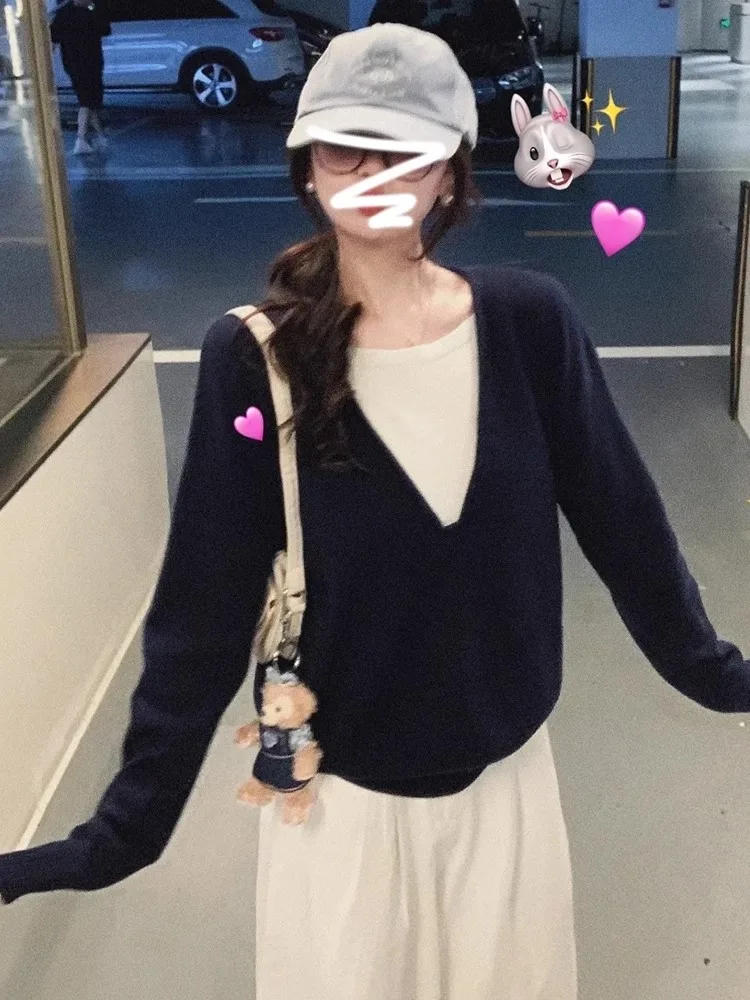 Loose Long Sve Women's Knitted Sweater Fake Two-Piece SleLazy Faion Royal Blue Color Sweet Sle Premium Feeling New A...
Loose Long Sve Women's Knitted Sweater Fake Two-Piece SleLazy Faion Royal Blue Color Sweet Sle Premium Feeling New A...