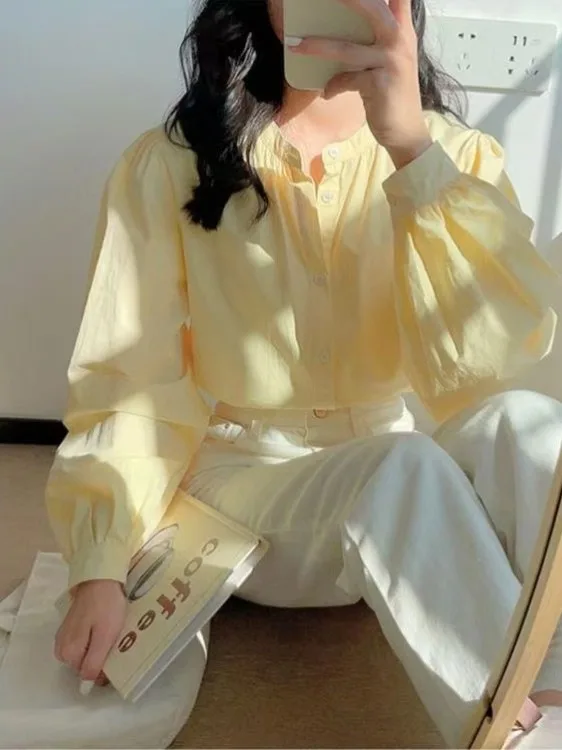 Spring Autumn Doll Design Yellow irt Women's Loose Fit round Ne Lantern Sve Faionable Traditional Court Sle Blouse
Spring Autumn Doll Design Yellow irt Women's Loose Fit round Ne Lantern Sve Faionable Traditional Court Sle Blouse