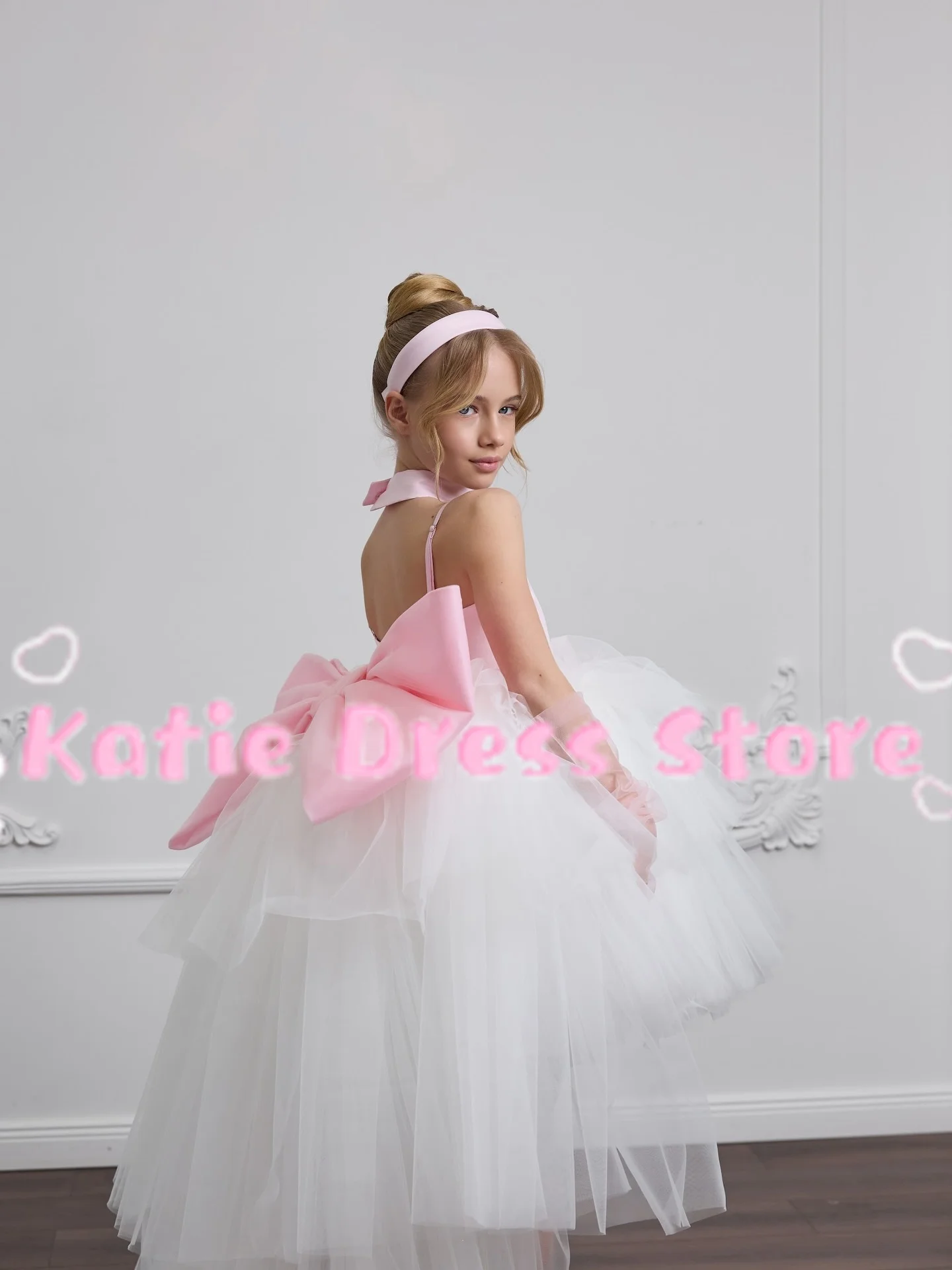 Elegant Customized Flower Girl Dress For Wedding Tulle Puffy Slleveless Princess Kids Birthday Party First Communion Ball Gowns
Elegant Customized Flower Girl Dress For Wedding Tulle Puffy Slleveless Princess Kids Birthday Party First Communion Ball Gowns