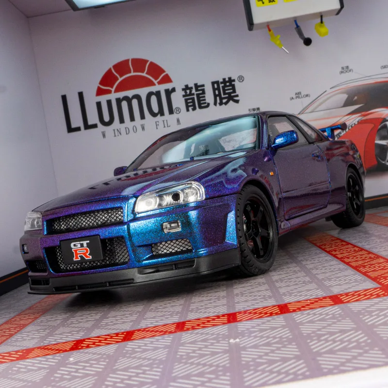 1:18 large Nissan GT-R34 SKYLINE alloy car model ornaments super-running acousto-optic pull-back children's toys can be opened
1:18 large Nissan GT-R34 SKYLINE alloy car model ornaments super-running acousto-optic pull-back children's toys can be opened