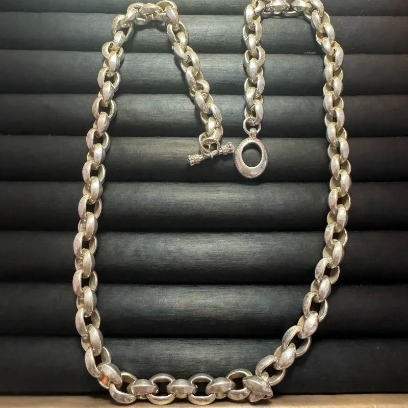 2026 New S925 Silver Men's Necklace, Bold Geometric Styling, Premium Texture Design, Trendy Retro Fashion Jewelry for Men
2026 New S925 Silver Men's Necklace, Bold Geometric Styling, Premium Texture Design, Trendy Retro Fashion Jewelry for Men