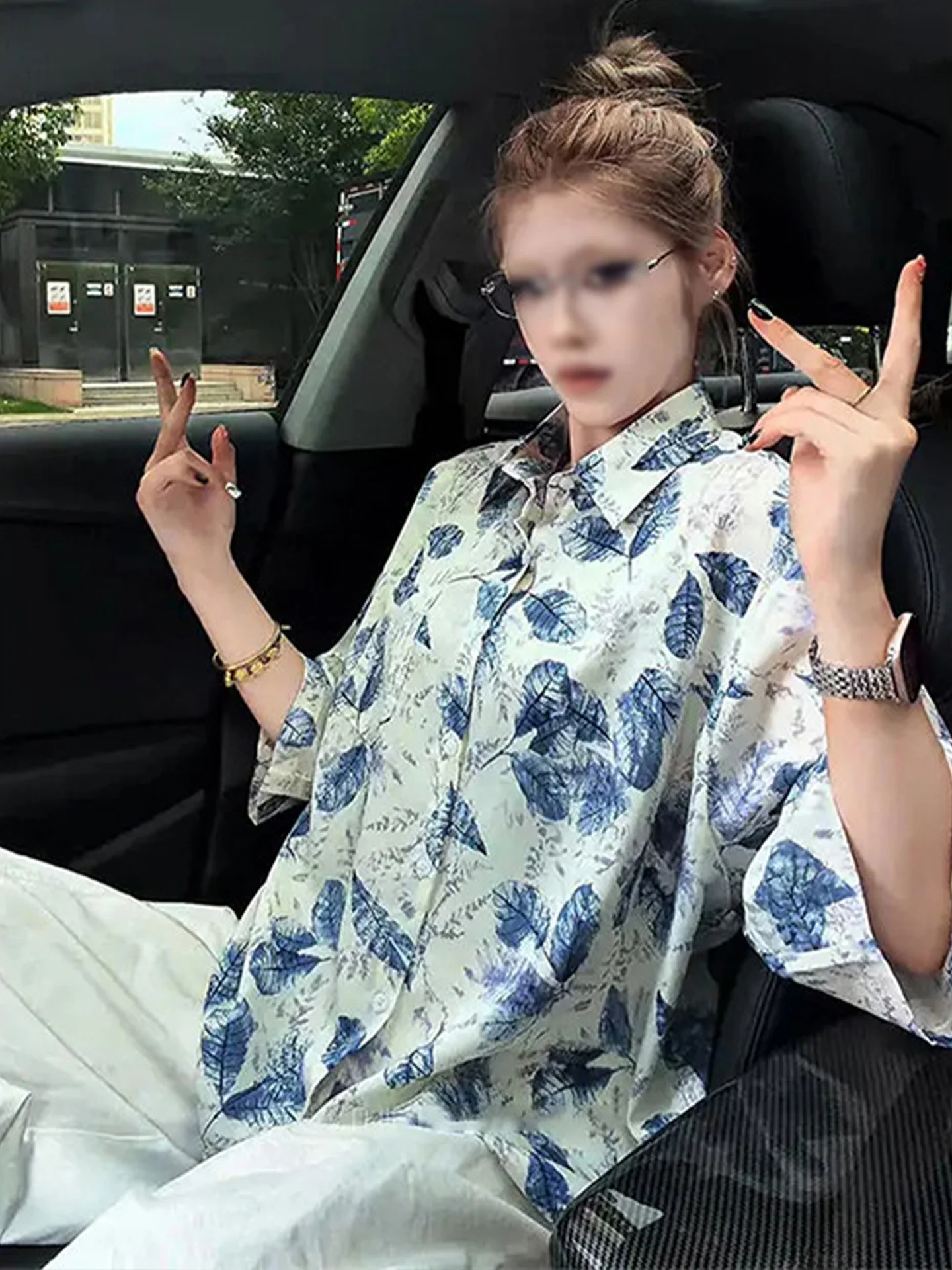 Loose Fit Ice Silk Short Sleeve Shirt Men's Hawaii Vacation Style Printed Leaf Design Casual Loose Feeling Five-Quarter Sleeve
Loose Fit Ice Silk Short Sleeve Shirt Men's Hawaii Vacation Style Printed Leaf Design Casual Loose Feeling Five-Quarter Sleeve