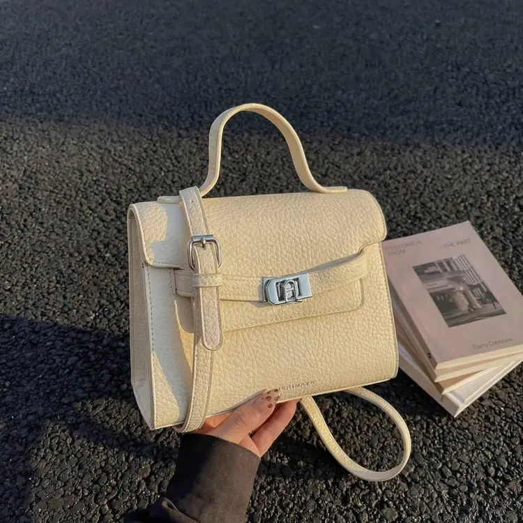 Минималистичная женская сумка через плечо 2026: Новая повседневная модная легкая люксовая маленькая сумочка для женщин
Минималистичная женская сумка через плечо 2026: Новая повседневная модная легкая люксовая маленькая сумочка для женщин