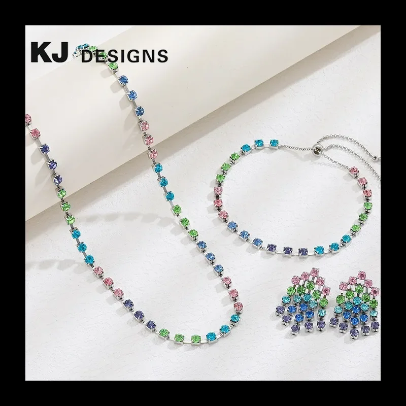 Summer New Colorful Claw Diamond Series Suit Women's Fashion Temperament Accessories
Summer New Colorful Claw Diamond Series Suit Women's Fashion Temperament Accessories