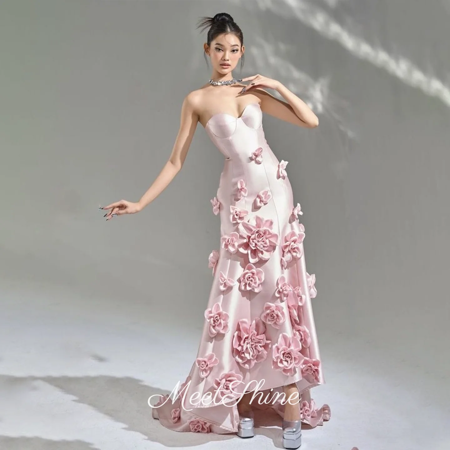 Romantic Pink 3D Flower Sweetheart Satin Evening Dress for Women Elegant Mermaid Hi-low Formal Wedding Prom Dress Customized
Romantic Pink 3D Flower Sweetheart Satin Evening Dress for Women Elegant Mermaid Hi-low Formal Wedding Prom Dress Customized