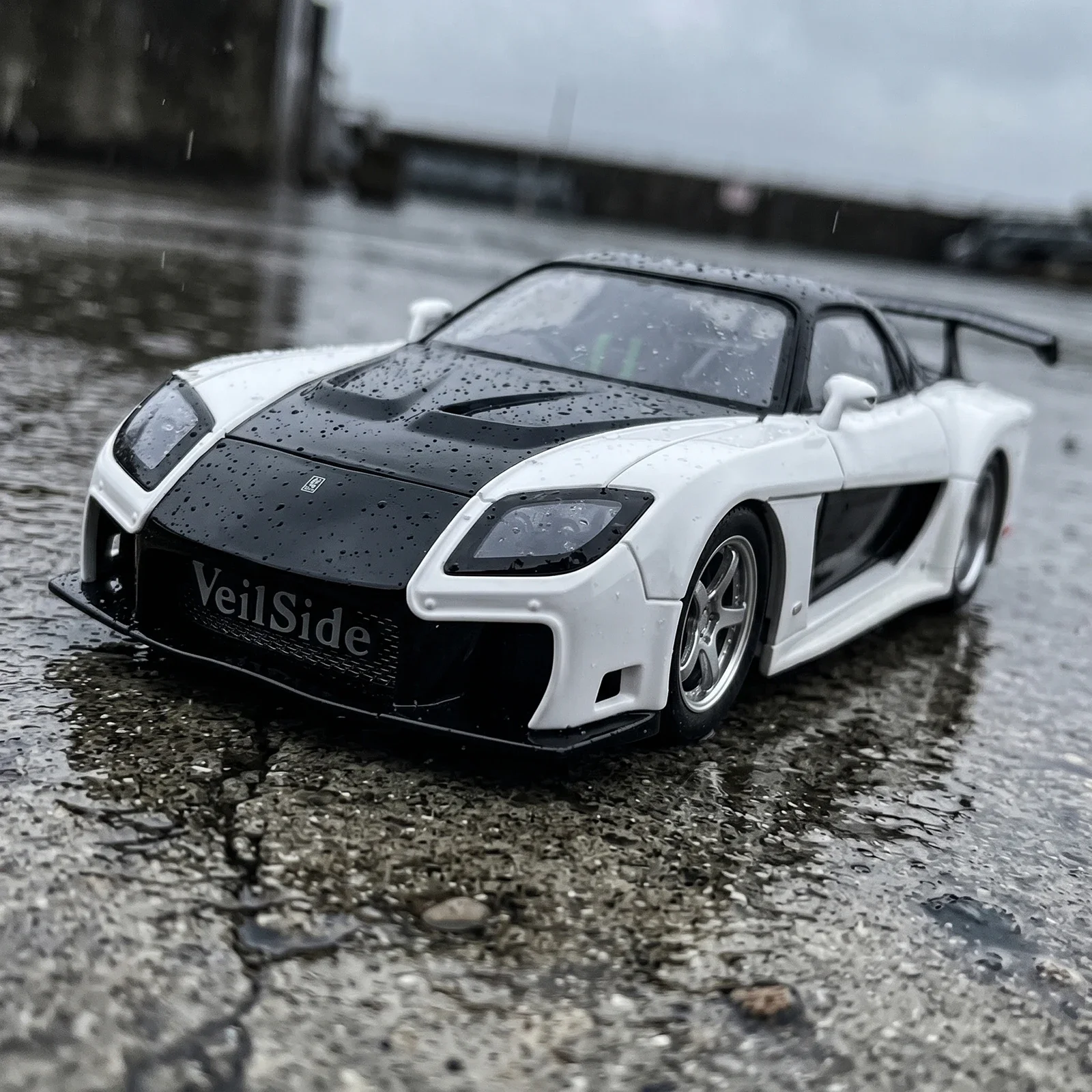 1:24 RX7 RX-7 FD3S Sports Car Alloy Metal Diecast Model Car Classic Collectible Hobby Ornaments Toy Car
1:24 RX7 RX-7 FD3S Sports Car Alloy Metal Diecast Model Car Classic Collectible Hobby Ornaments Toy Car