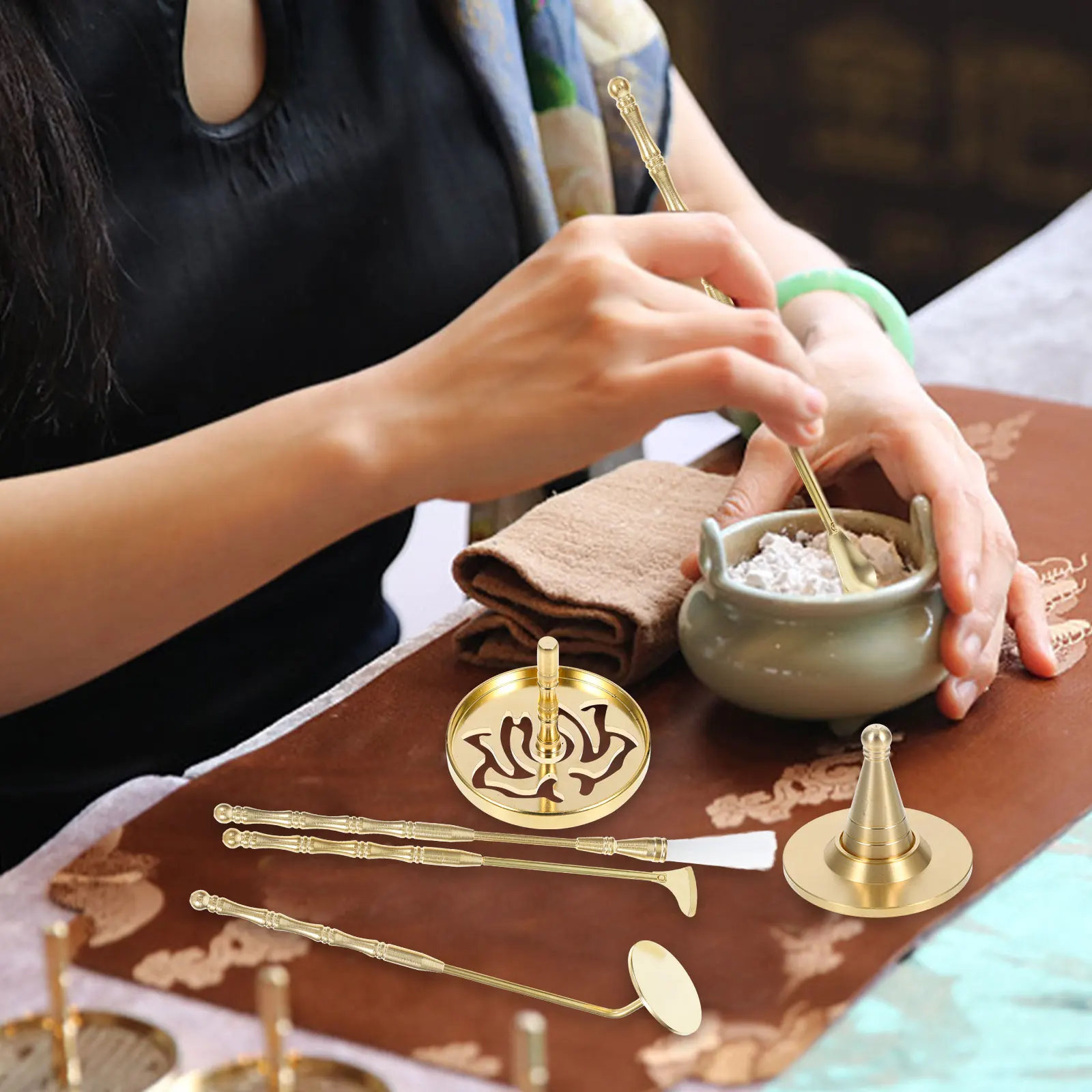 1 set Brass Incense Tools Set AntiSkid Handle Mold Kit Powder Burner Agarwood Supplies HomeDecoration
1 set Brass Incense Tools Set AntiSkid Handle Mold Kit Powder Burner Agarwood Supplies HomeDecoration