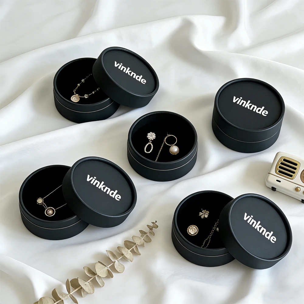 10x5cm Black Round Jewelry Boxes 10pcs Customized Logo Earrings Bracelet Brooch Necklace Studs Jewellery Boutique Organizer Box
10x5cm Black Round Jewelry Boxes 10pcs Customized Logo Earrings Bracelet Brooch Necklace Studs Jewellery Boutique Organizer Box