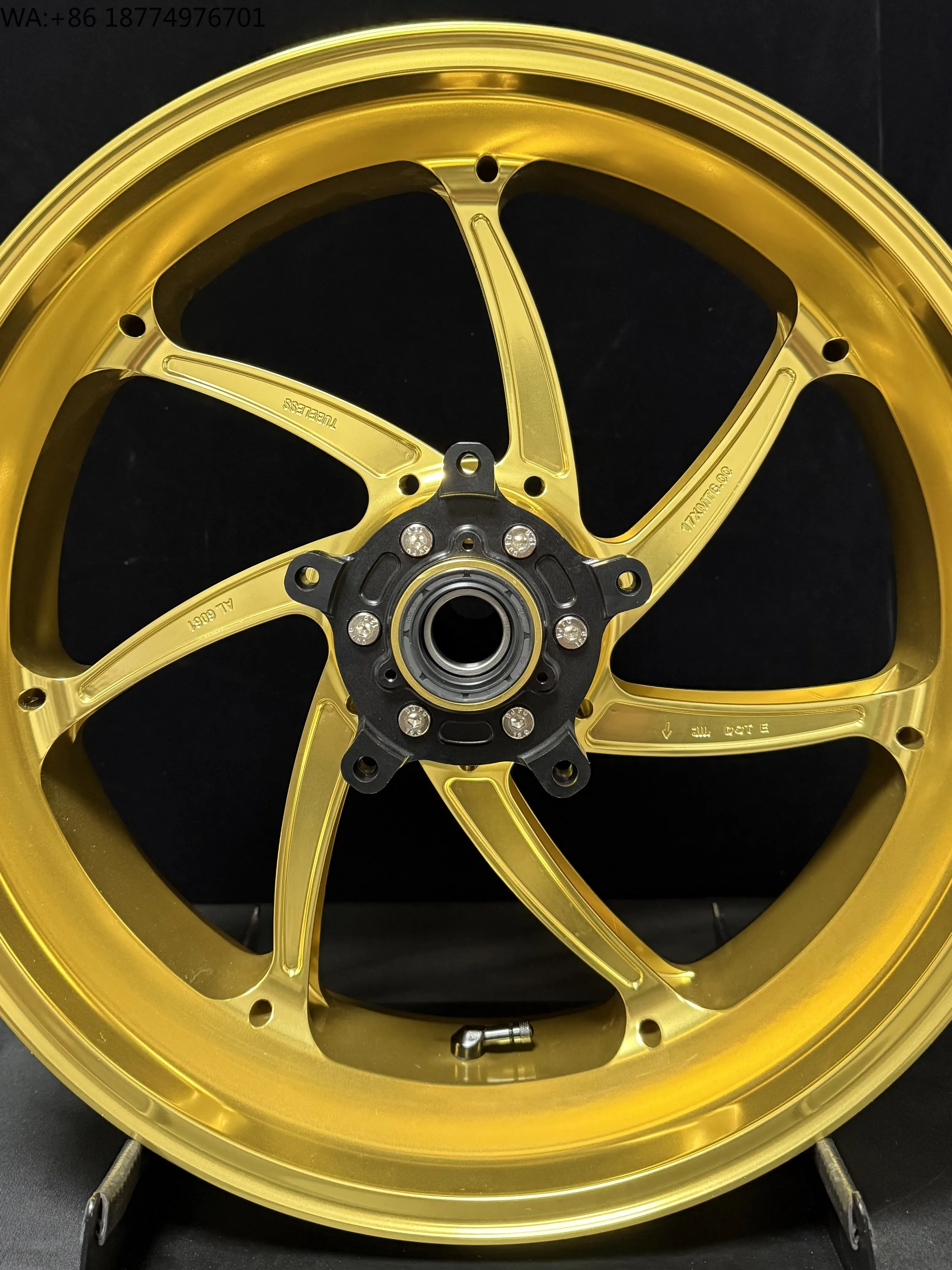 Racing Forged Aluminum Alloy Motorcycle Wheels for Suzuki GSXR1000R CNC Modified Made in China Hub Wheel
Racing Forged Aluminum Alloy Motorcycle Wheels for Suzuki GSXR1000R CNC Modified Made in China Hub Wheel