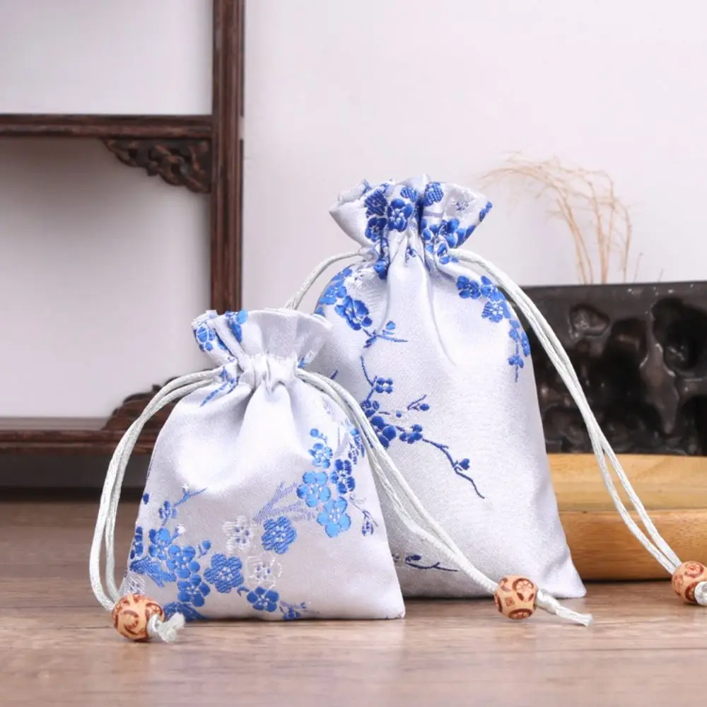 Antique Satin Storage Bag Flower Drawstring Women Sachet Tie Embroidered Drawstring Gift Bag Wedding
Antique Satin Storage Bag Flower Drawstring Women Sachet Tie Embroidered Drawstring Gift Bag Wedding