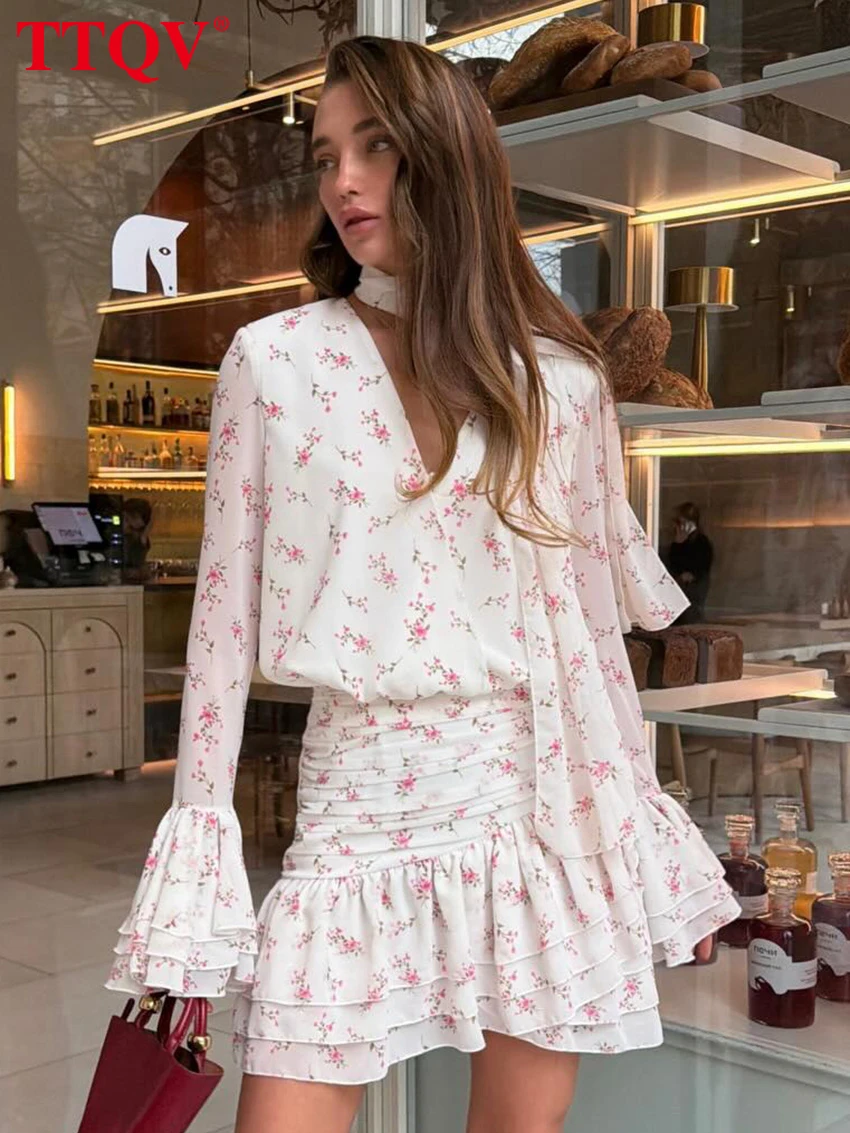 TTQV Fashion Loose Print Women's Dress 2026 Sexy V-Neck Long Sleeve Mini Dresses Elegant Lace-Up High Waist Pleated Female Dress
TTQV Fashion Loose Print Women's Dress 2026 Sexy V-Neck Long Sleeve Mini Dresses Elegant Lace-Up High Waist Pleated Female Dress