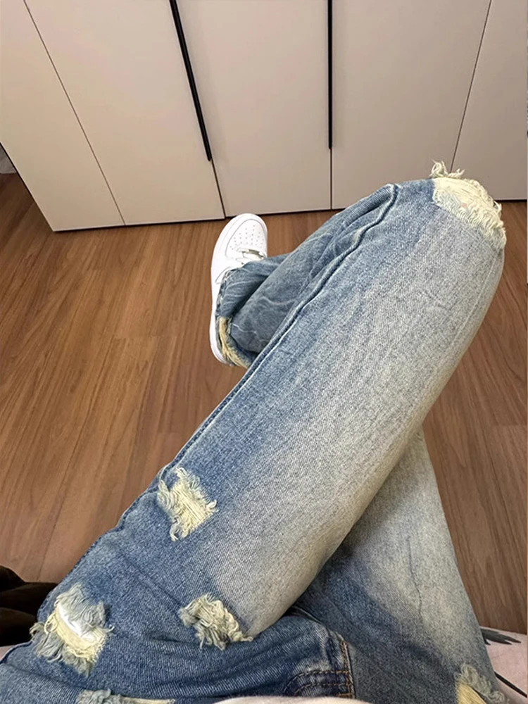 Cleanfit Vintage Blue Ripped Wide Leg Men's Jeans American High Street Sle Knife Design Casual Wear Summer Jeans
Cleanfit Vintage Blue Ripped Wide Leg Men's Jeans American High Street Sle Knife Design Casual Wear Summer Jeans