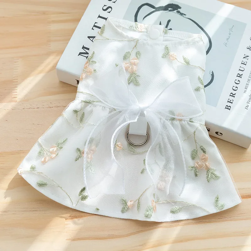 New spring and summer puppy dog three-dimensional bow dress cat princess style skirt thin pet dog clothes
New spring and summer puppy dog three-dimensional bow dress cat princess style skirt thin pet dog clothes
