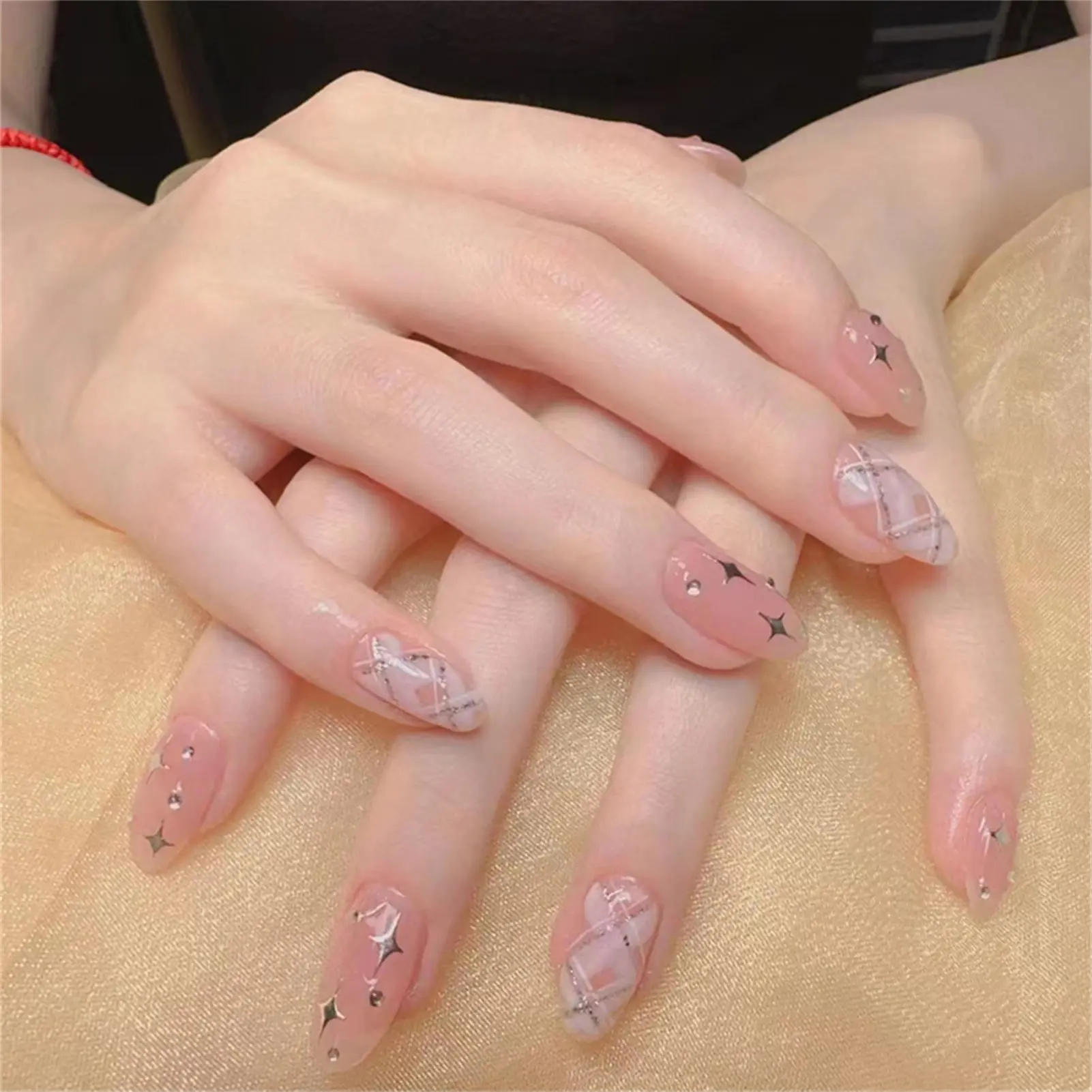 Nude Color Press-on Nail Silver Grid Sweet Color Artificial Nail Manicure Art for Hand Decoration Nail Art EIG88
Nude Color Press-on Nail Silver Grid Sweet Color Artificial Nail Manicure Art for Hand Decoration Nail Art EIG88
