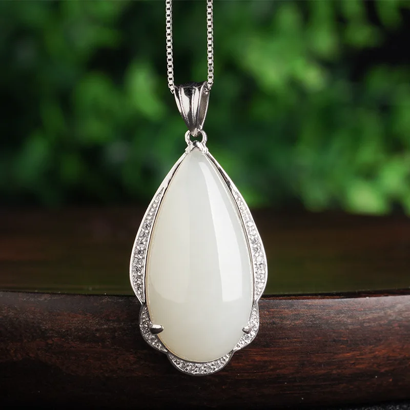 Elegant Pure Water Drop with Certificate, Simple New Chinese Style 925 Silver Inlaid Hetian Jade Pendant
Elegant Pure Water Drop with Certificate, Simple New Chinese Style 925 Silver Inlaid Hetian Jade Pendant
