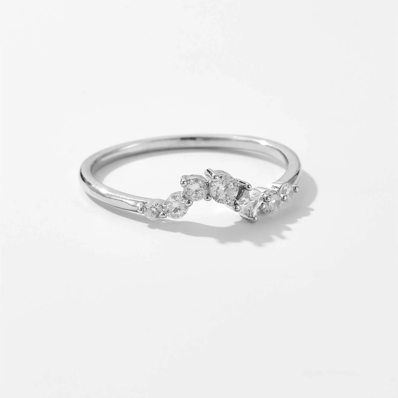 VEWANT Women 925 Sterling Silver Round CZ Zircon Geometric Ring 2026 Luxury Fine Stacking Rock Punk Party Jewelry Gift
VEWANT Women 925 Sterling Silver Round CZ Zircon Geometric Ring 2026 Luxury Fine Stacking Rock Punk Party Jewelry Gift