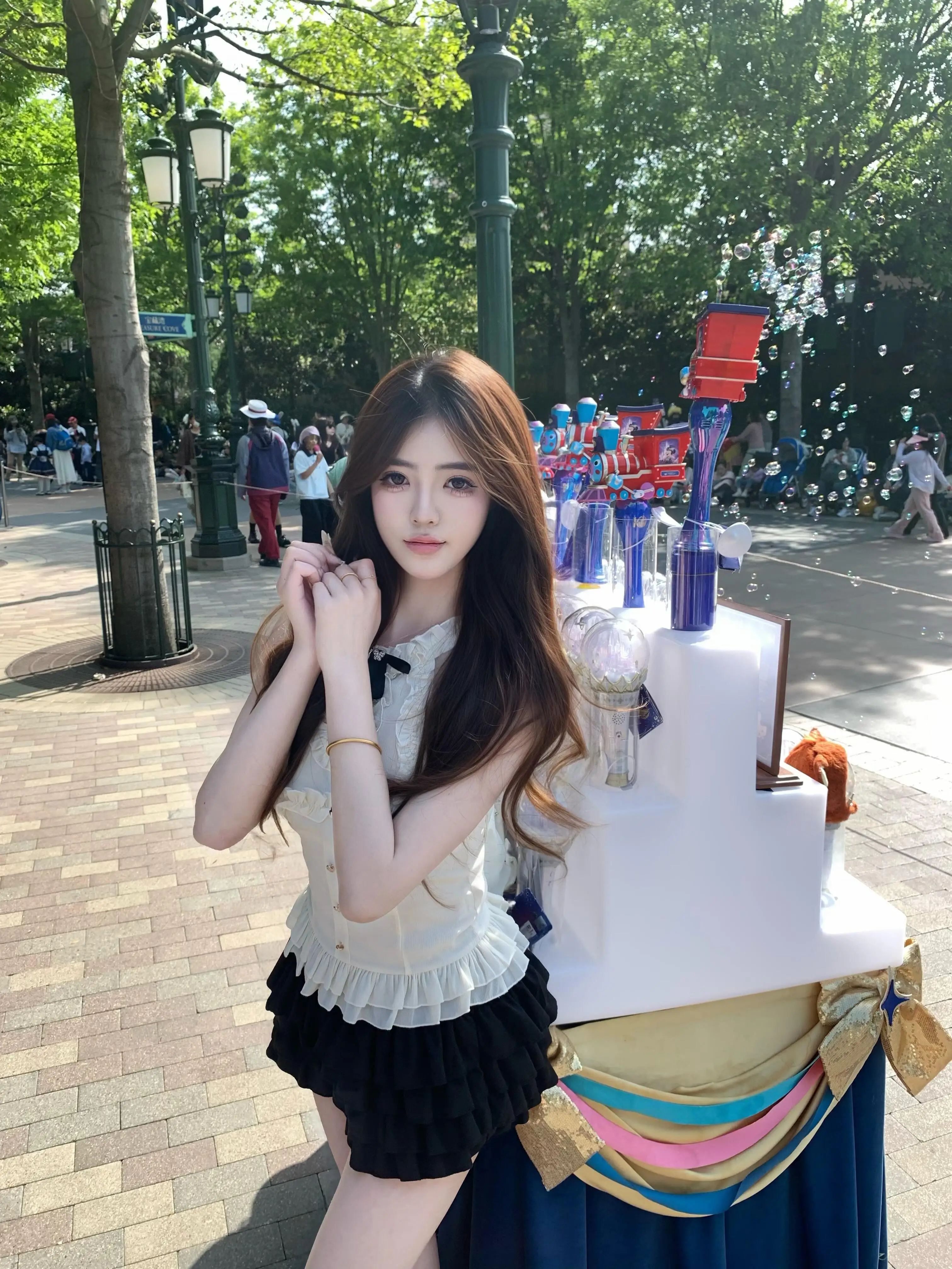 Inspired Miu Sweet Neck Hanging Knot Ear Look Top Bottom Set Summer Season Sleeveless Short Skirt Two Piece Set
Inspired Miu Sweet Neck Hanging Knot Ear Look Top Bottom Set Summer Season Sleeveless Short Skirt Two Piece Set