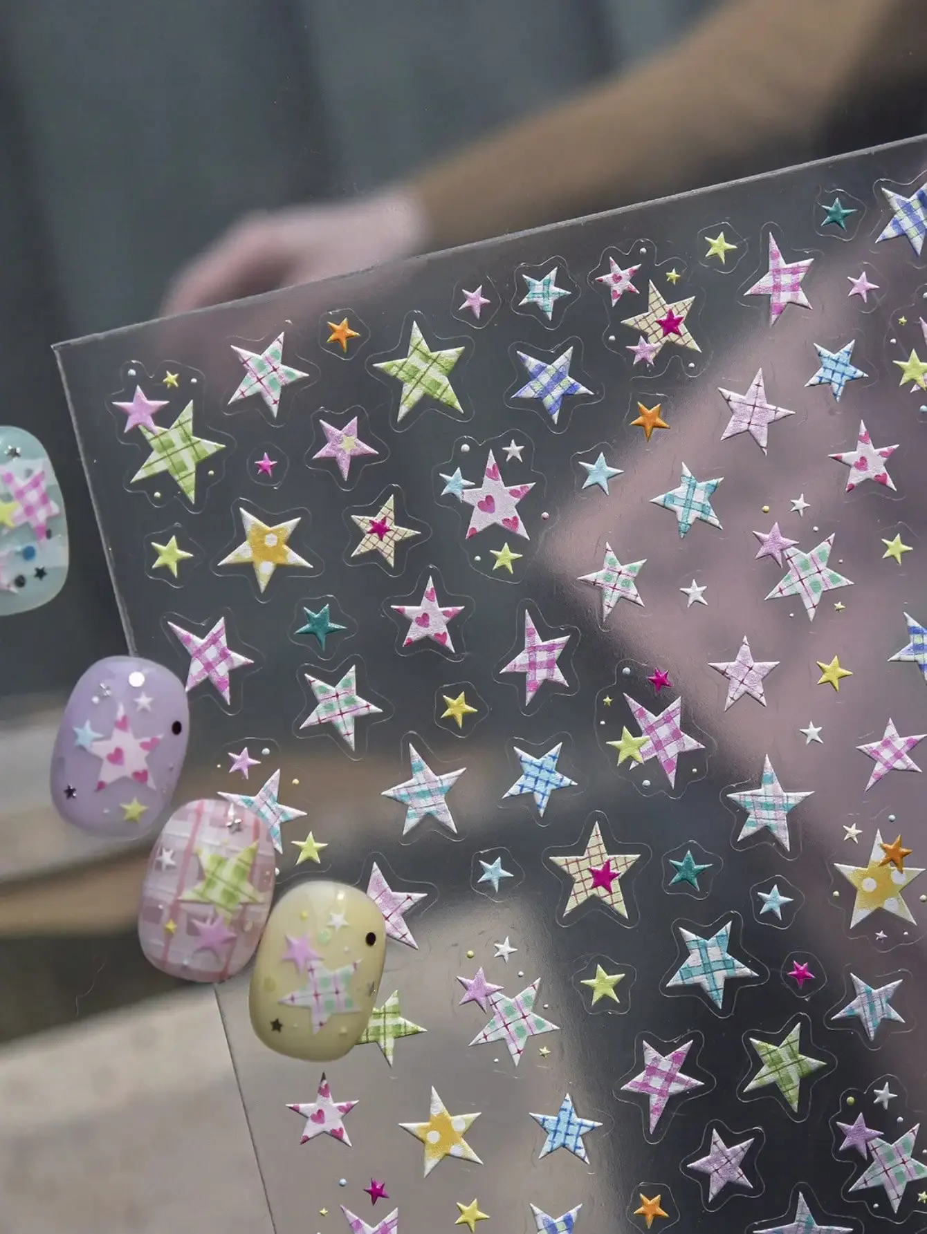 1pc 5D Colorful Plaid Star Nail Sticker, Minimalist Colorful Star Self-Adhesive Nail Sticker, DIY Nail Art Decor Nail Stickers
1pc 5D Colorful Plaid Star Nail Sticker, Minimalist Colorful Star Self-Adhesive Nail Sticker, DIY Nail Art Decor Nail Stickers