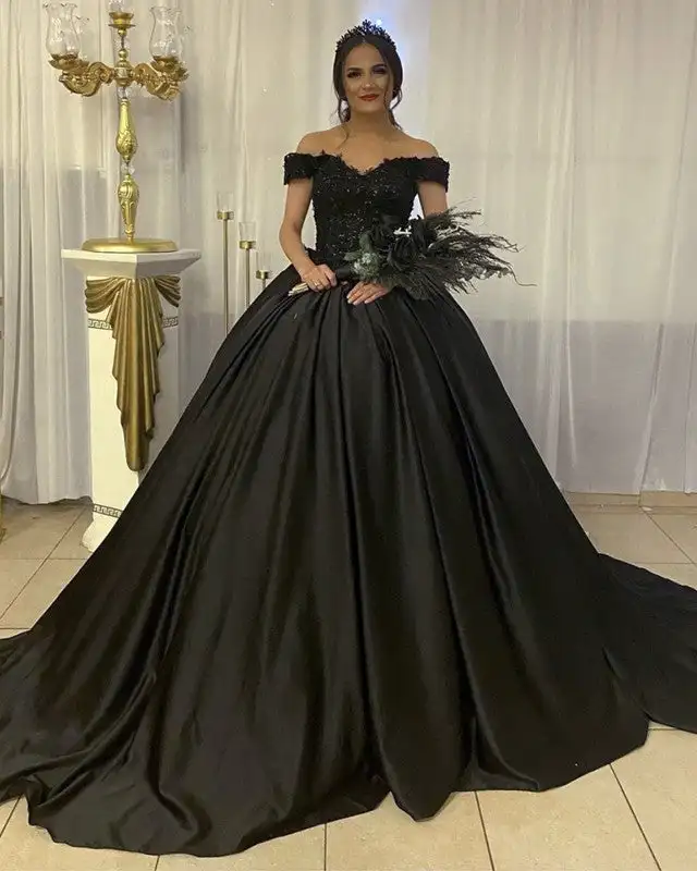 ANGELSBRIDEP Black Stain Wedding Dresses Off Shoulder Satin Ball Gown Lace Appliques Long Floor Length Bridal Gowns Corset Back
ANGELSBRIDEP Black Stain Wedding Dresses Off Shoulder Satin Ball Gown Lace Appliques Long Floor Length Bridal Gowns Corset Back