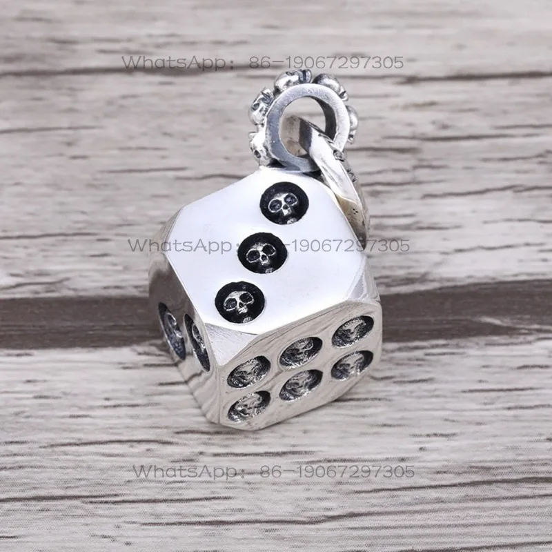 Dark Skull Resin Sterling Silver Dice Dice Hip Hop Pendant Domineering Hipster Necklace Pendant
Dark Skull Resin Sterling Silver Dice Dice Hip Hop Pendant Domineering Hipster Necklace Pendant