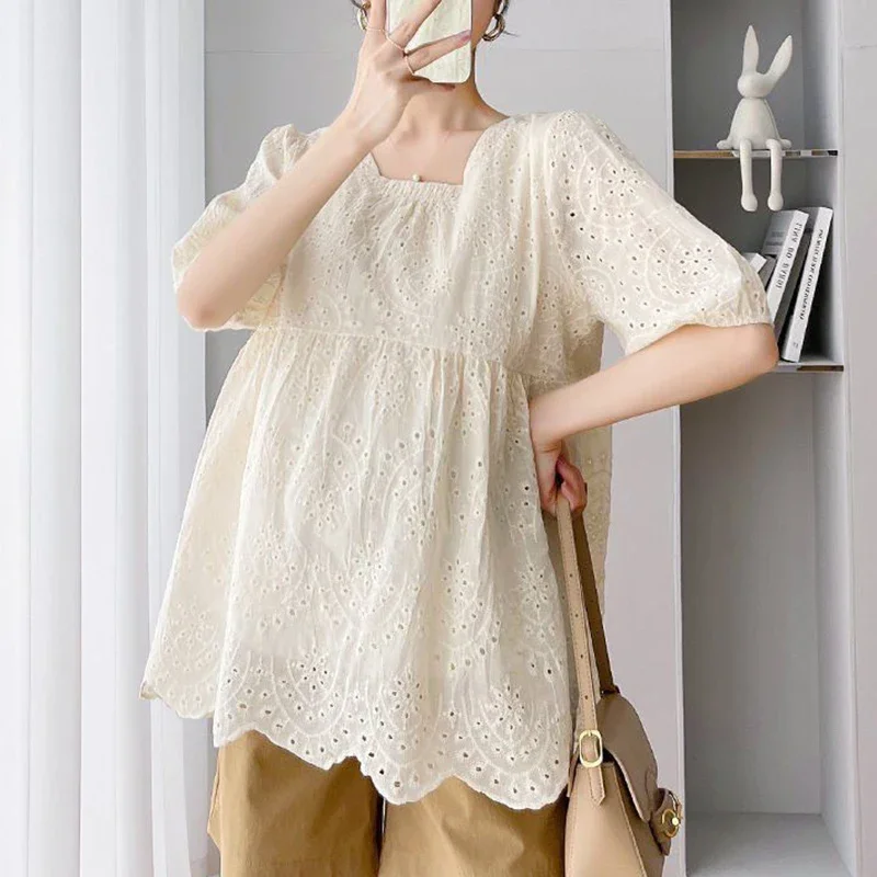 Fashion Square Collar Spliced Lace Hollow Out Blouses Female Clothing 2025 Summer New Loose Korean Tops Solid Color Sweet Shirts
Fashion Square Collar Spliced Lace Hollow Out Blouses Female Clothing 2025 Summer New Loose Korean Tops Solid Color Sweet Shirts