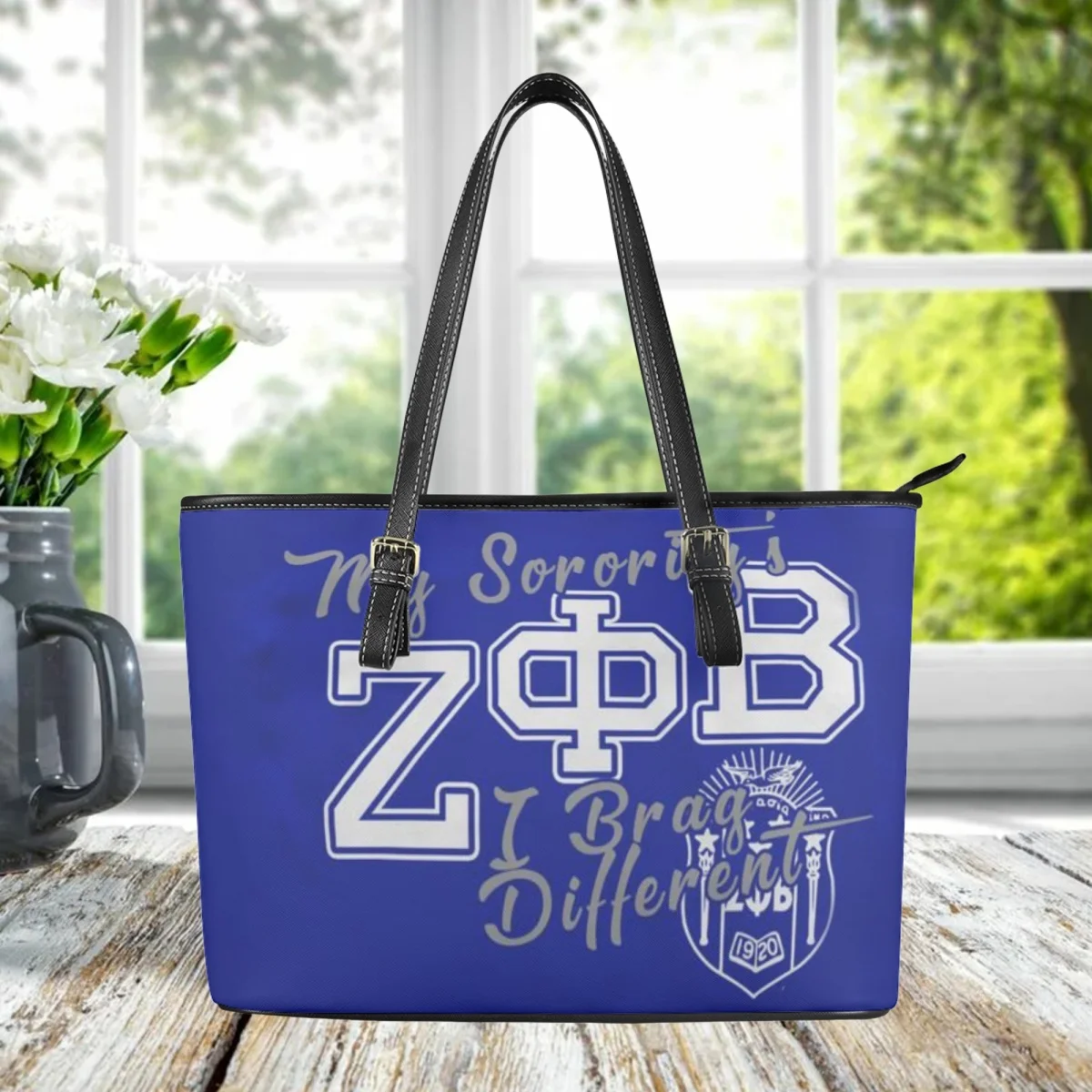 Большие Сумки из искусственной кожи Zeta Phi Beta брендовые дизайнерские женские высококачественные сумки-клатчи с верхней ручкой Горячая Распродажа Новая сумка через плечо
Большие Сумки из искусственной кожи Zeta Phi Beta брендовые дизайнерские женские высококачественные сумки-клатчи с верхней ручкой Горячая Распродажа Новая сумка через плечо