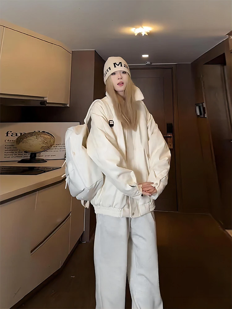 Мужская зимняя куртка-харрингтон из искусственной кожи с утеплением, хлопковое пальто с отложным воротником, модный брендовый стиль
Мужская зимняя куртка-харрингтон из искусственной кожи с утеплением, хлопковое пальто с отложным воротником, модный брендовый стиль