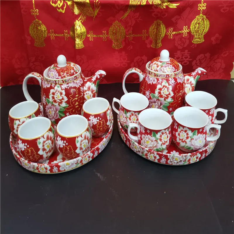 Wedding Supplies Hong Kong Edition New Couple Jingcha Ceramic Wedding Tea Set Bridal Bridal Bridal Bridal Bridal Gift
Wedding Supplies Hong Kong Edition New Couple Jingcha Ceramic Wedding Tea Set Bridal Bridal Bridal Bridal Bridal Gift