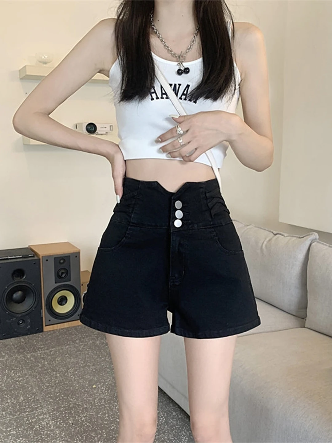 High Waist Elastic Denim Shorts Women's Summer plus Size A-Line Wide Leg Hot Pants Comfortable Fit Straight Cut Jeans
High Waist Elastic Denim Shorts Women's Summer plus Size A-Line Wide Leg Hot Pants Comfortable Fit Straight Cut Jeans