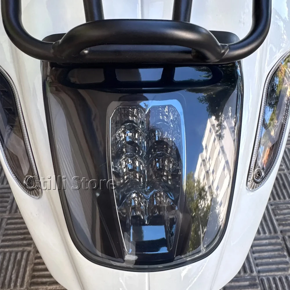 Motorcycle LED Rear Taillight ABS Plastic Stop Tail Lights Indicator Lamp For Vespa Primavera Sprint 125 150 PRIMAVERA SPRINT
Motorcycle LED Rear Taillight ABS Plastic Stop Tail Lights Indicator Lamp For Vespa Primavera Sprint 125 150 PRIMAVERA SPRINT