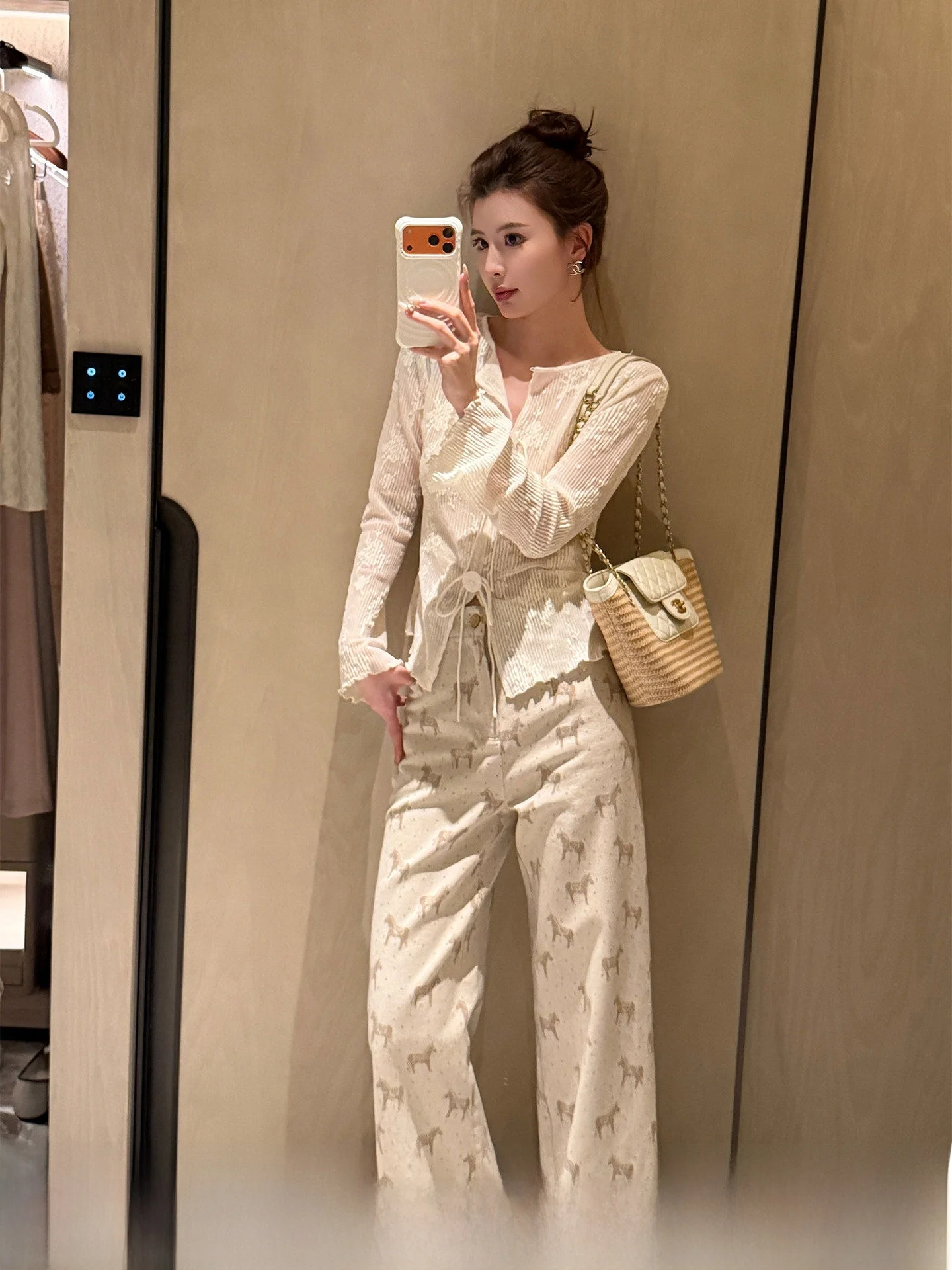 Kun Total Polka Dot Straight Leg Jeans Women's Casual Pants Spring Versatile Slimming Long Trousers
Kun Total Polka Dot Straight Leg Jeans Women's Casual Pants Spring Versatile Slimming Long Trousers
