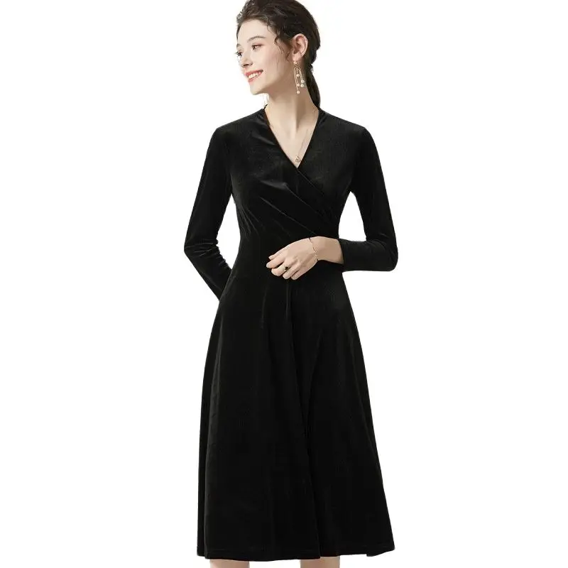 French retro women's dress Cross V-neck velvet Dress solid color long sleeve elastic slim dresses
French retro women's dress Cross V-neck velvet Dress solid color long sleeve elastic slim dresses