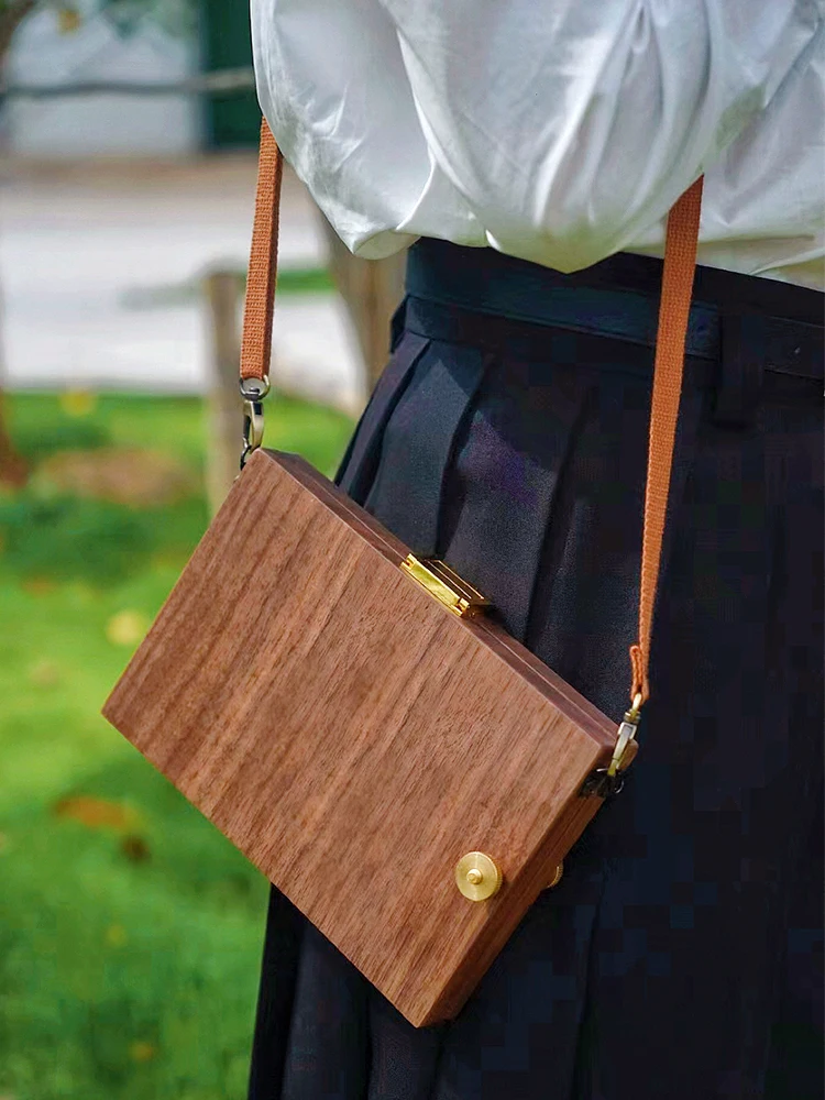 Креативный черный орех из цельного дерева, уличный мольберт для рисования художественной живописи, портативная складная доска для рисования
Креативный черный орех из цельного дерева, уличный мольберт для рисования художественной живописи, портативная складная доска для рисования