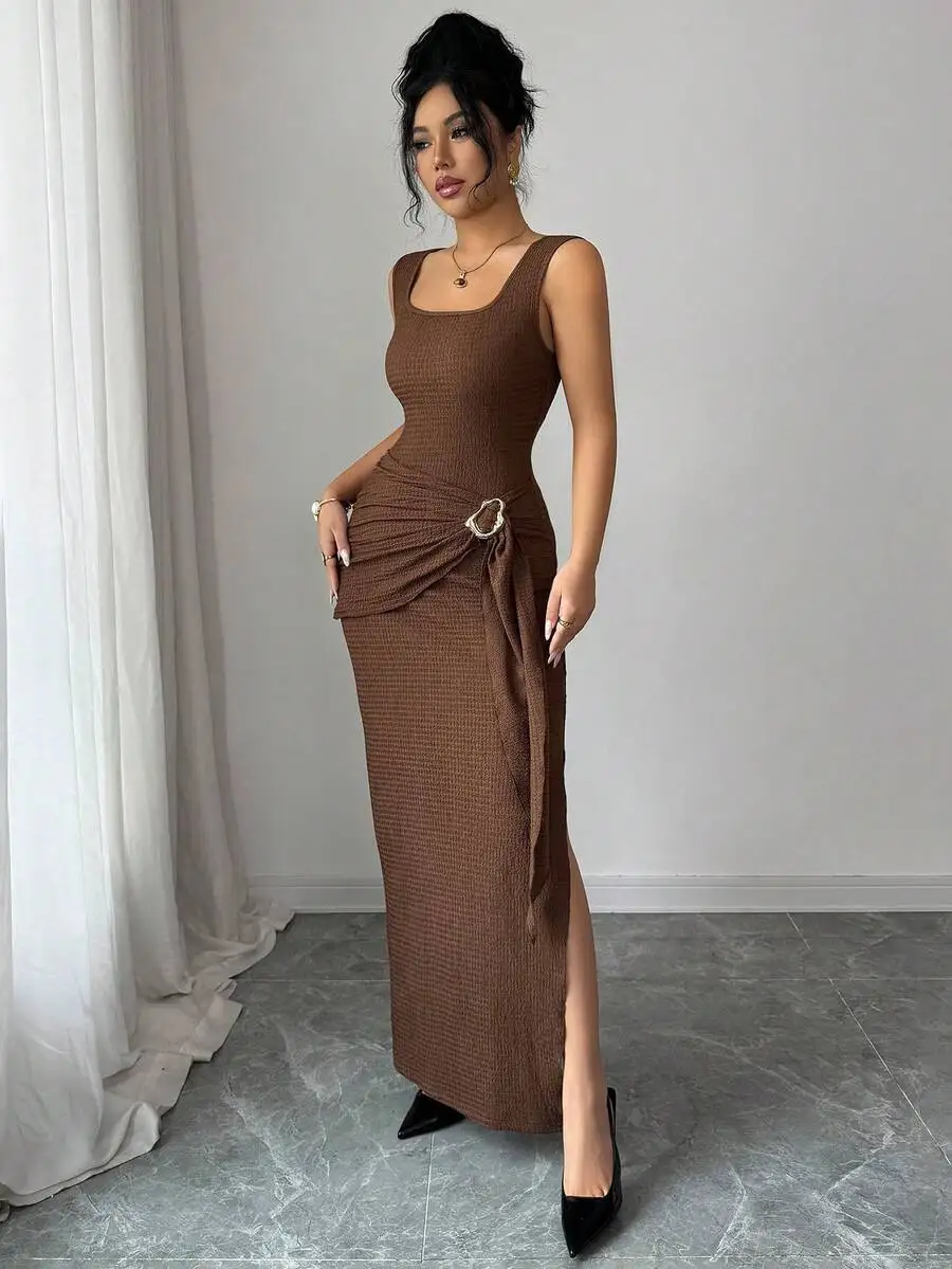 Asymmetric Ruched Draped Metal Buckle Side Slit Bodycon Dress Square Neck Slimming Elegant
Asymmetric Ruched Draped Metal Buckle Side Slit Bodycon Dress Square Neck Slimming Elegant