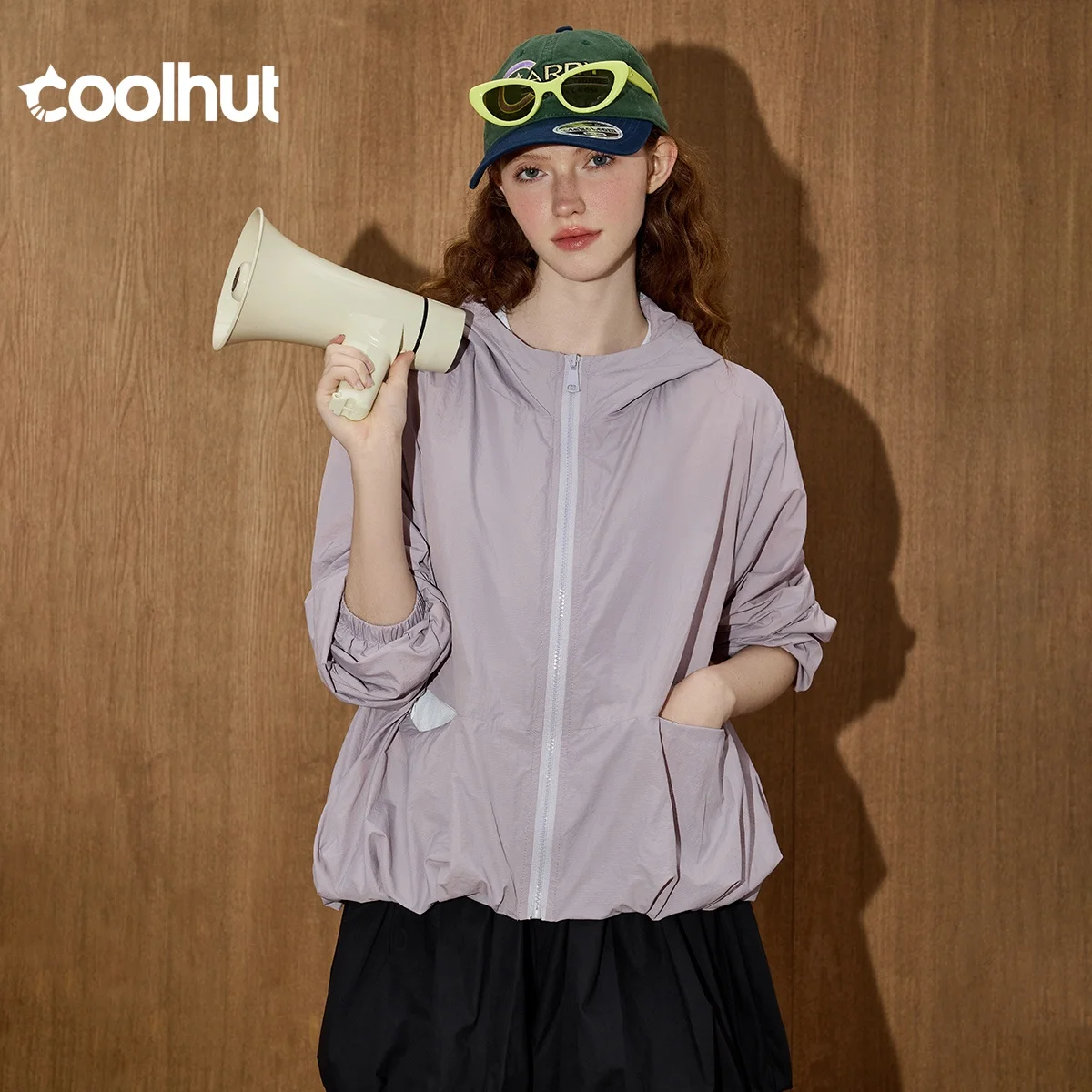 COOLHUT Women's 2025 Lightweight Hooded Sun Coat Summer Long-sleeved Outdoor Cardigan Loose Fit Sun Protection Simple Designer
COOLHUT Women's 2025 Lightweight Hooded Sun Coat Summer Long-sleeved Outdoor Cardigan Loose Fit Sun Protection Simple Designer