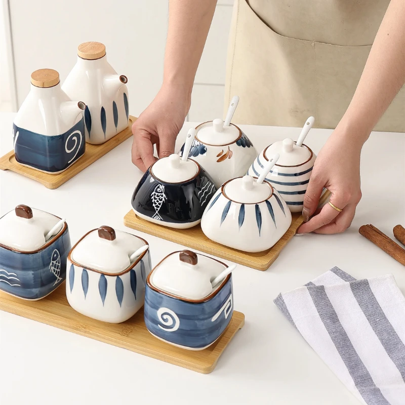 Japanese Ceramic Seasoning Pot Seasoning Box Set Kitchen Chili Pot Salt Pot Creative Household Chicken Essence Seasoning Box
Japanese Ceramic Seasoning Pot Seasoning Box Set Kitchen Chili Pot Salt Pot Creative Household Chicken Essence Seasoning Box