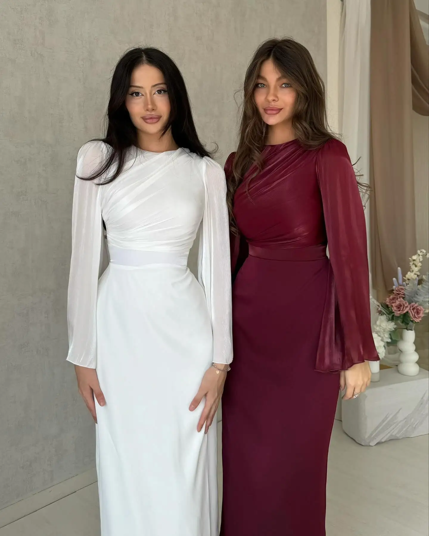 CustomizedCustomized Delicate Jersey Straight Evening Dresses Crew Neck Long Sleeves Bespoke Occasion Gowns Temperament Prom Dre
CustomizedCustomized Delicate Jersey Straight Evening Dresses Crew Neck Long Sleeves Bespoke Occasion Gowns Temperament Prom Dre