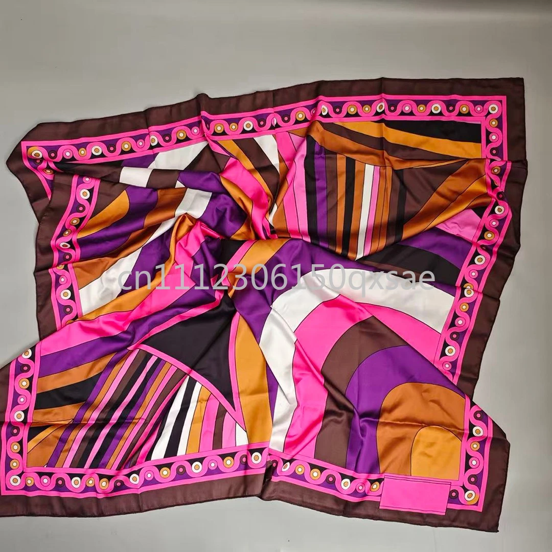 Luxury Design Women's Purple Silk Scarf with Letter Signature Logo Classic Design Lady Square Scarf 90x90cm
Luxury Design Women's Purple Silk Scarf with Letter Signature Logo Classic Design Lady Square Scarf 90x90cm
