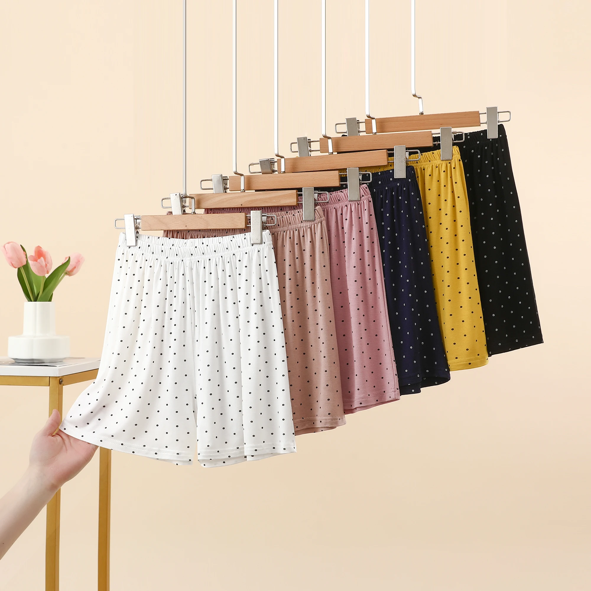 Polka Dot Modal Casual Shorts Women Summer Thin Loose Home Pants High Waist Straight Leg Pants Breathable Comfortable Elastic...
Polka Dot Modal Casual Shorts Women Summer Thin Loose Home Pants High Waist Straight Leg Pants Breathable Comfortable Elastic...