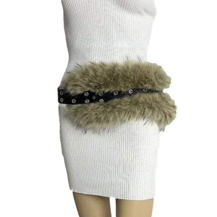2025 Luxury Design Furry Ball PU Leather Waistbands for Women Irregular Wide Waist Belts European Fashion Cinturones Para Mujer
2025 Luxury Design Furry Ball PU Leather Waistbands for Women Irregular Wide Waist Belts European Fashion Cinturones Para Mujer