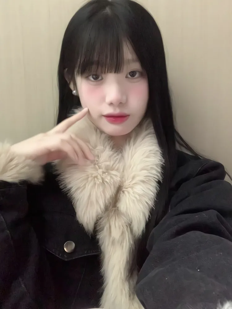 Новая осенняя черная куртка Harajuku, готический повседневный топ в стиле ретро, уличная куртка Y2K, джинсовая куртка 2025 года, лоскутная меховая хлопковая куртка
Новая осенняя черная куртка Harajuku, готический повседневный топ в стиле ретро, уличная куртка Y2K, джинсовая куртка 2025 года, лоскутная меховая хлопковая куртка