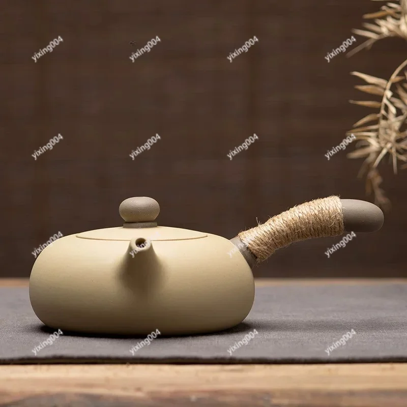 Flat Bottom Clay Teapot Traditional Brewing Pot for Home Tea Making
Flat Bottom Clay Teapot Traditional Brewing Pot for Home Tea Making