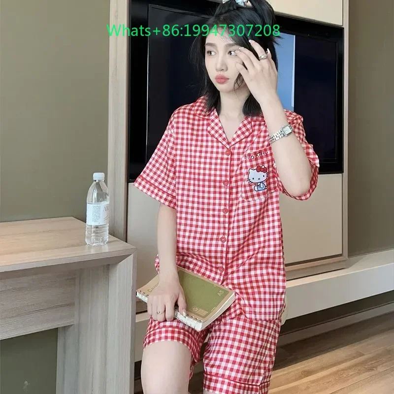 New red cartoon Hello Kitty loungewear two-piece short-sleeved shorts cute Hello Kitty casual and comfortable women's loungewear
New red cartoon Hello Kitty loungewear two-piece short-sleeved shorts cute Hello Kitty casual and comfortable women's loungewear