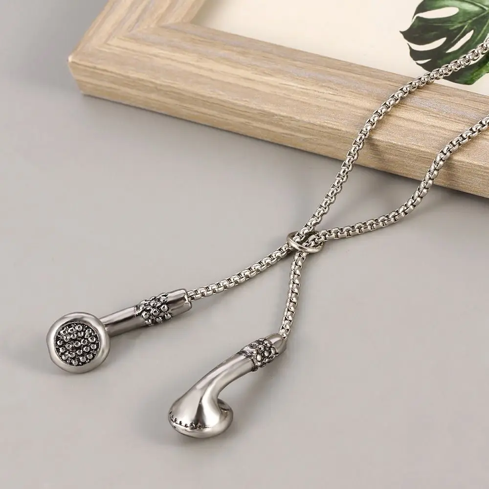 Earbuds Pendant Earphone Pendant Necklace Metal Adjustable Clothing Accessories Necklace Long Sweater Chain for Women Men
Earbuds Pendant Earphone Pendant Necklace Metal Adjustable Clothing Accessories Necklace Long Sweater Chain for Women Men