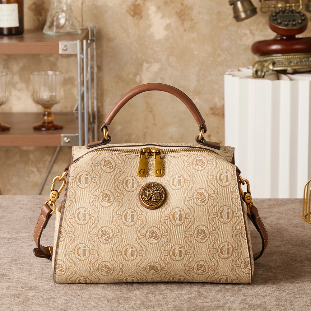 Women's Handbag 2026 New Original Design High Beauty, Large Capacity Fashion Cat Light Luxury Cross Shoulder Bag Pillow Bag Mult
Women's Handbag 2026 New Original Design High Beauty, Large Capacity Fashion Cat Light Luxury Cross Shoulder Bag Pillow Bag Mult