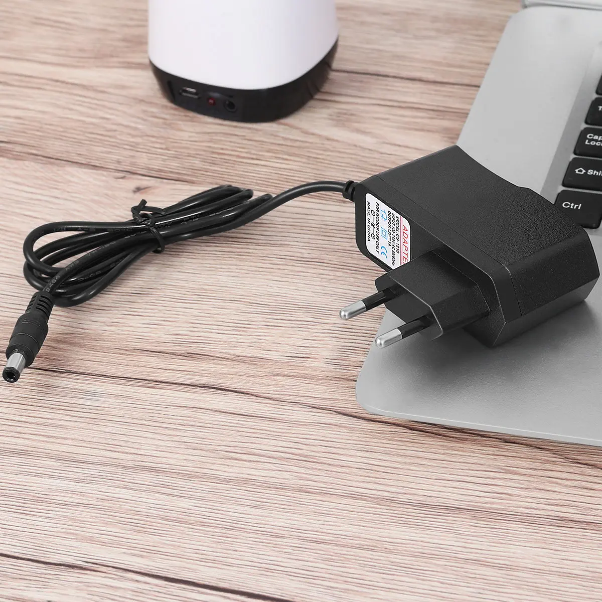 1Pcs Eu Plug Dc 12V 1A Power Adapter with LED Indicator for Cctv Camera Security System Router Video Equipment Ac to Dc Power
1Pcs Eu Plug Dc 12V 1A Power Adapter with LED Indicator for Cctv Camera Security System Router Video Equipment Ac to Dc Power