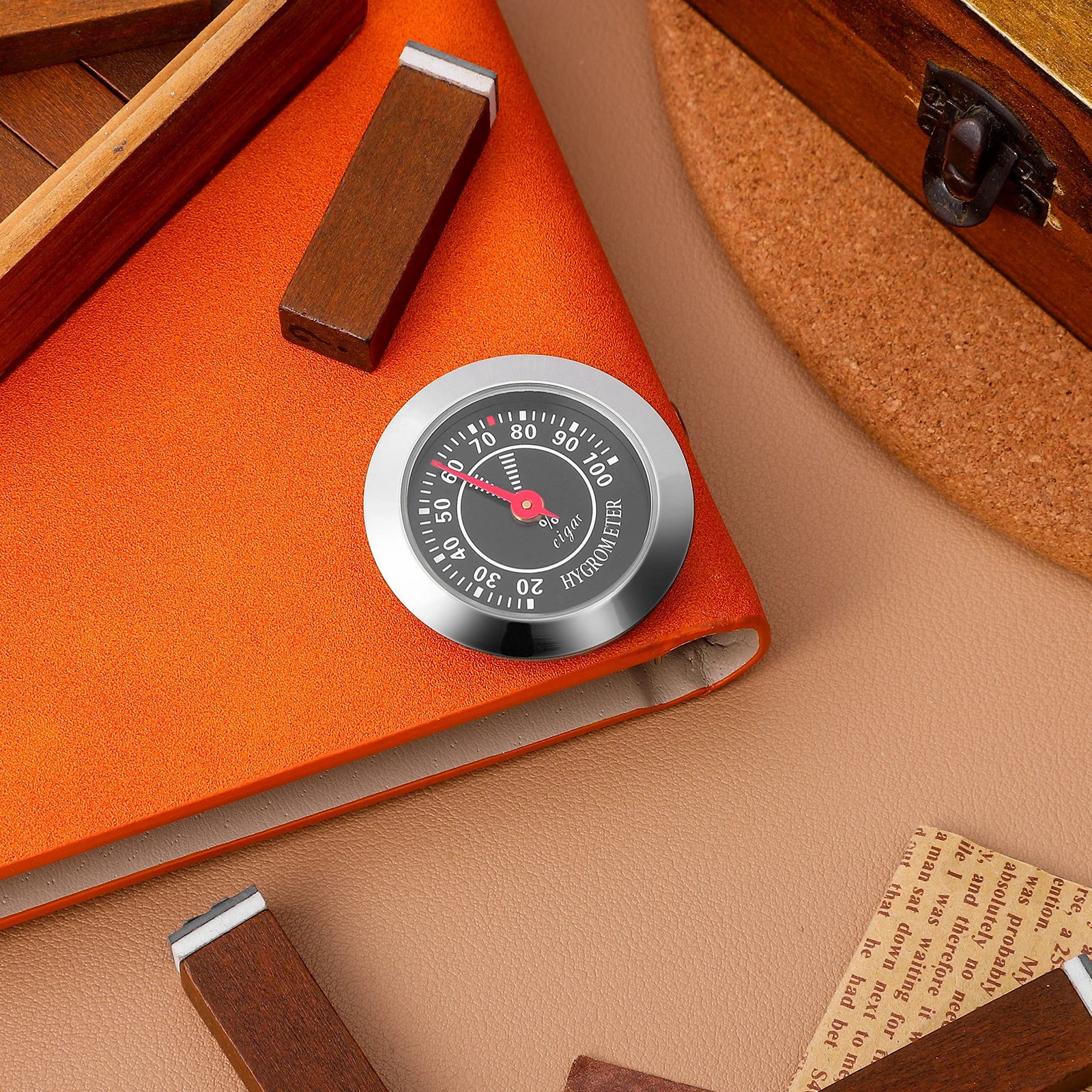 Mechanical Analog Hygrometer Round High Precision Cigar Humidor Cigar Box Accessory Small Portable Hygrometer Humidity Gauge 
Mechanical Analog Hygrometer Round High Precision Cigar Humidor Cigar Box Accessory Small Portable Hygrometer Humidity Gauge